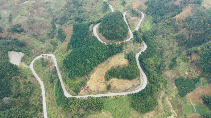 乡村农村山路海拔高高山云雾