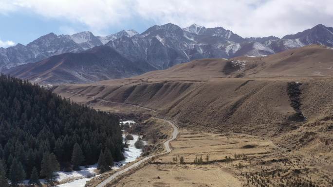 高山大川河道冬季