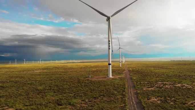 风力发电机风车可可西里高原航拍4K