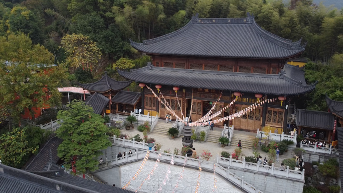 杭州法喜寺寺庙寺院人流航拍