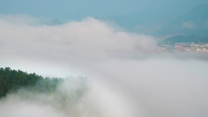 杭州乡村山区云海