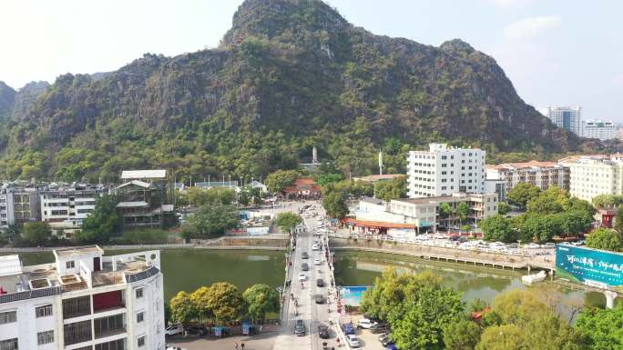 广西灵山县城2021春节大转盘六峰山4K