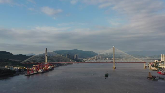 福州马尾闽江三江口青州大桥货船4K航拍