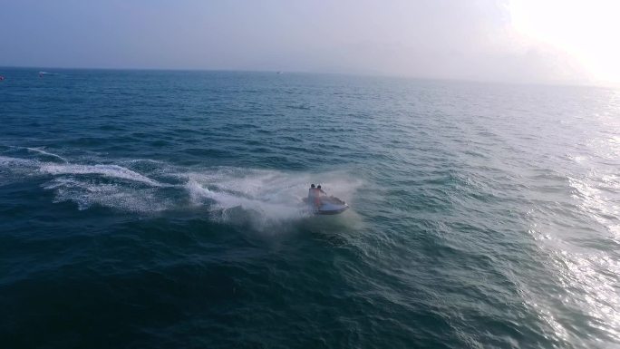 大海海南蜈支洲岛旅游摩托艇