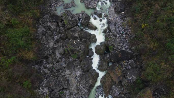 4K峡谷河流溪水瀑布岩石