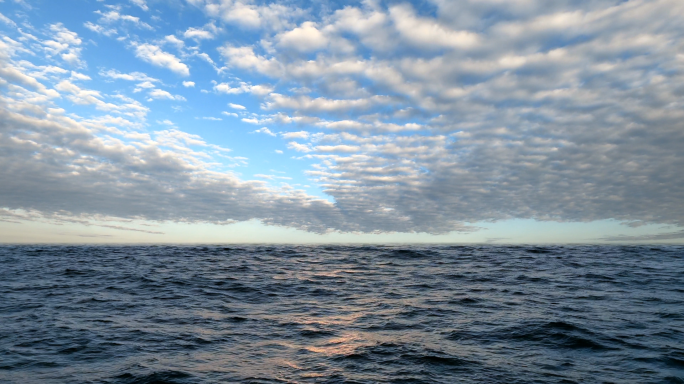 【4K】大海海浪云层变化