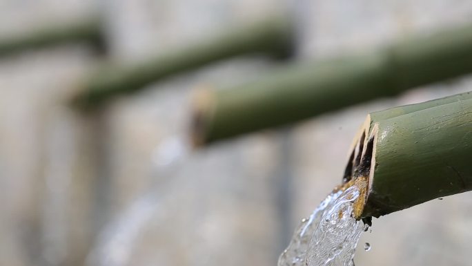 竹筒流水农村田园景观静谧