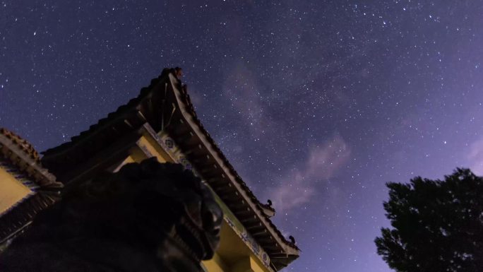 寺庙前景星空银河延时