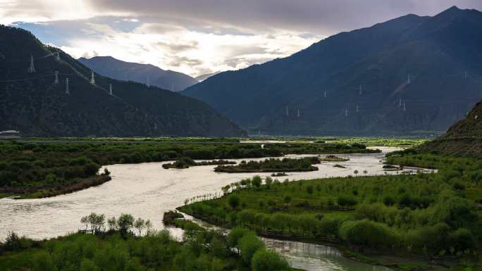 西藏风光河流湿云涌光影变化延时摄影4k