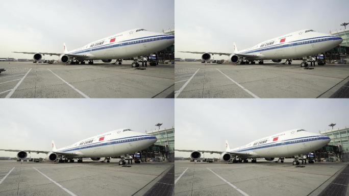 国航播音747准备上客
