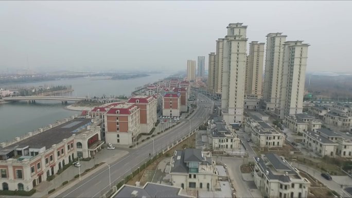 疫情下的城市人流稀少封城空旷空城