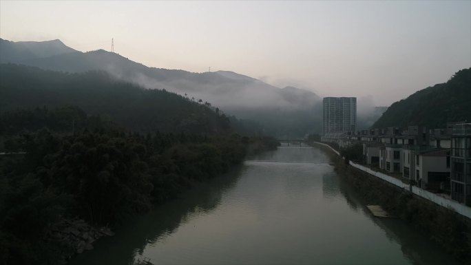 4K从水面到山顶航拍