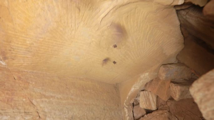 三多寨古城古防空洞飞机洞古人工开凿洞穴探