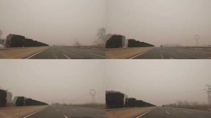雾天沙尘天高速行驶车内摆件