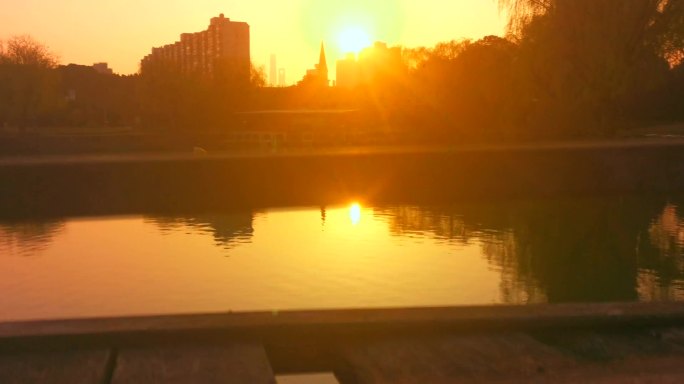 空镜头金色的落日夕阳