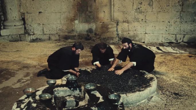 亚美尼亚阿塞拜疆民族传统手工艺压榨橄榄油