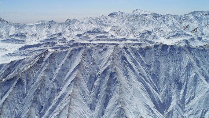 新疆阿尔金山雪原（下）