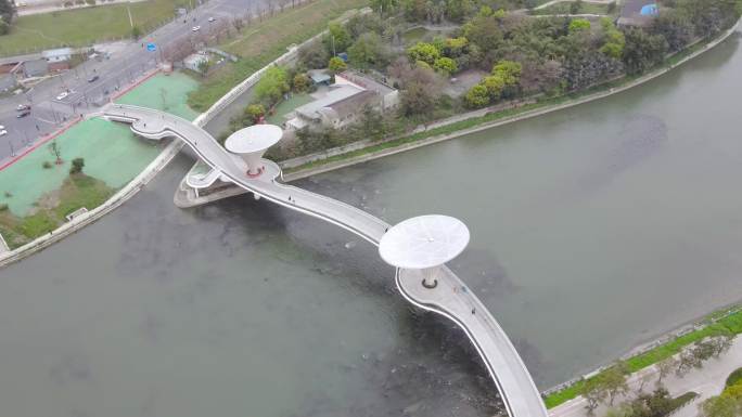 成都新晋网红桥跨锦江蘑菇桥航拍