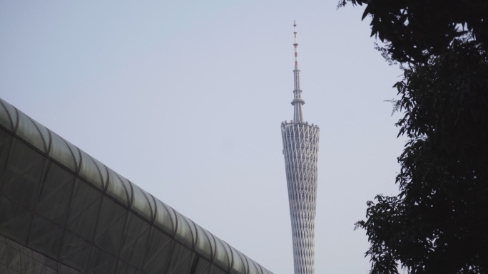 平凡视角下的广州CBD建筑局部