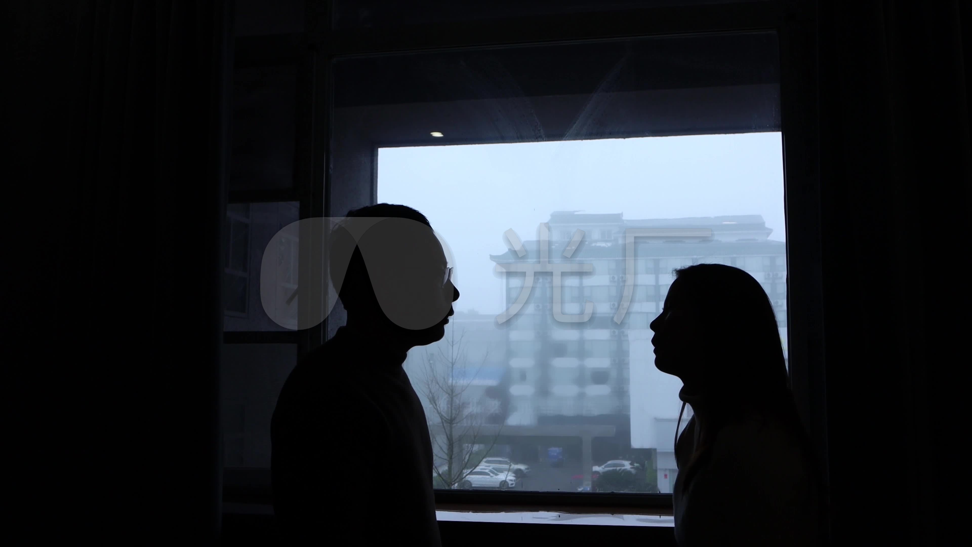 年轻情侣吵架-蓝牛仔影像-中国原创广告影像素材