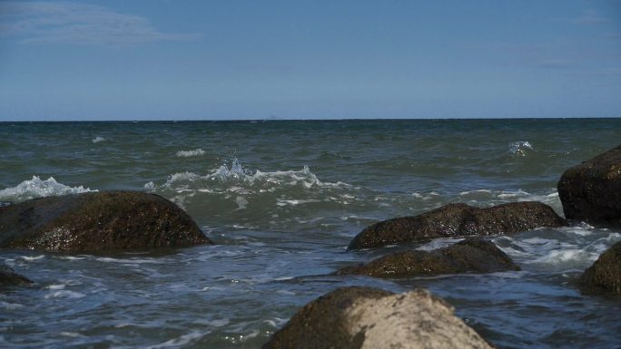 海岸线海浪浪花大海气势磅礴片头片尾转场空