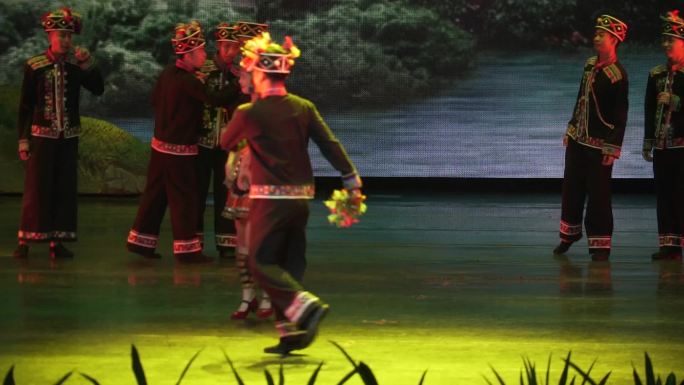 少数民族哈尼族舞蹈