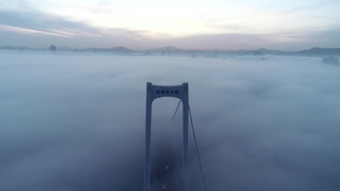 大连平流雾景观航拍城市跨海大桥航拍云海