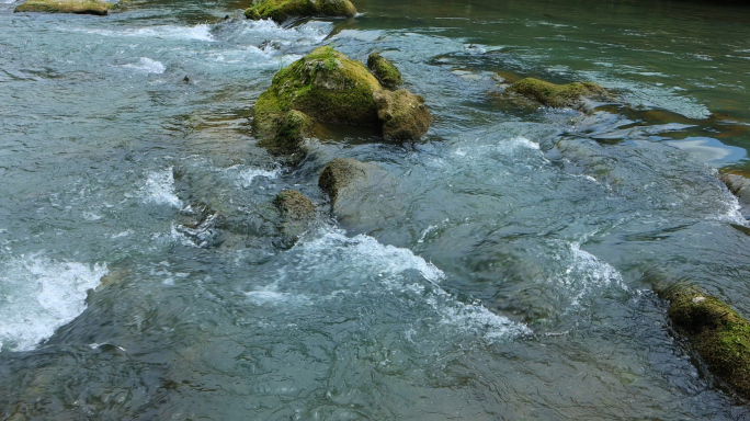 溪水、河水流淌、原生态水资源