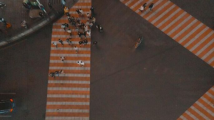 4K长沙黄兴路步行街彩色斑马线航拍空镜