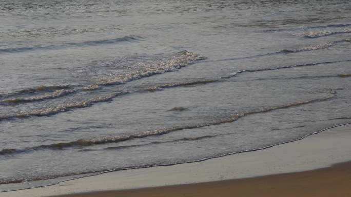 海边清晨日出沙滩海浪唯美空镜
