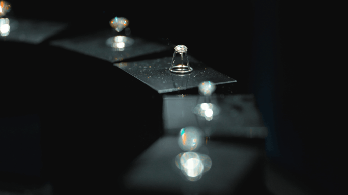 4K珠宝展钻石展示唯美空镜