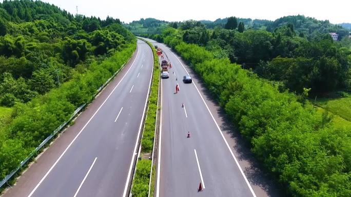 高速路上的道路检修018