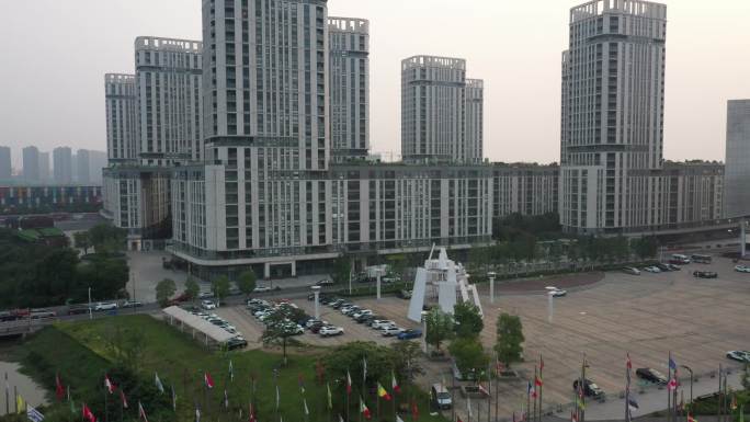 南京城市青奥村广场