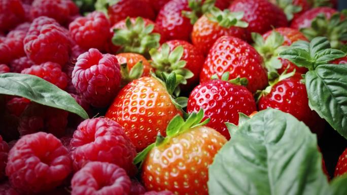 4K草莓树莓有机绿色水果