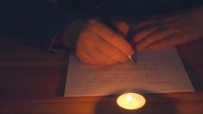 4K夜晚烛光下写信-从前慢书信