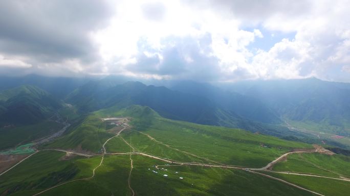 河西走廊甘肃积石山县黄草坪风景