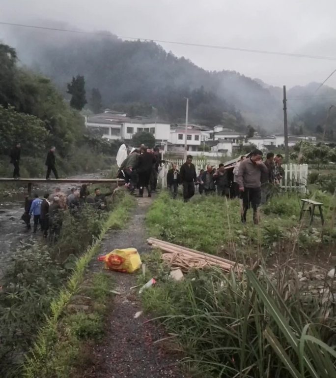 传统葬礼农村出丧抬棺材乡村风俗