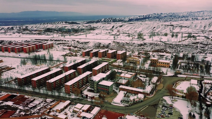 甘肃玉门油田石油河大峡谷雪景航拍素材