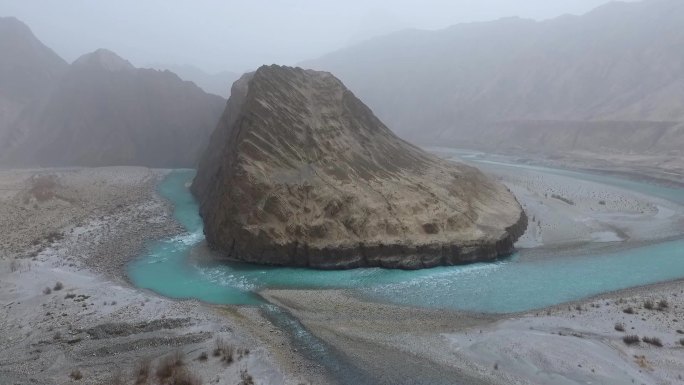 新疆喀什塔莎古道叶尔羌河大拐弯航拍