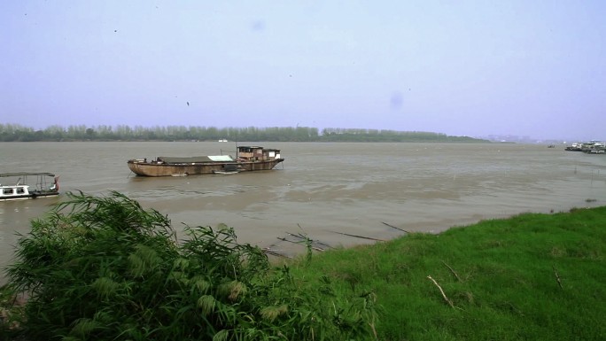 长江渔船运输小船江水江边2C018