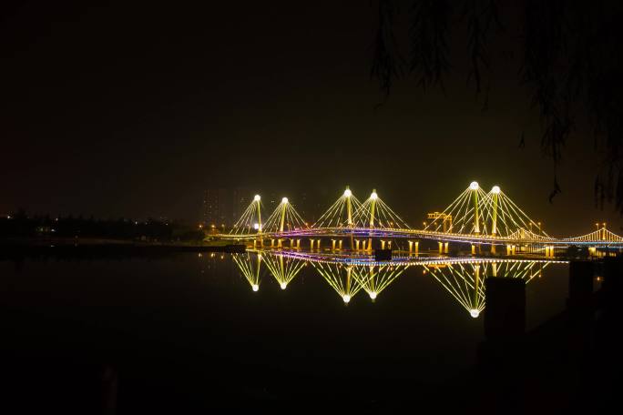 西峡夜景桥大范围延时摄影