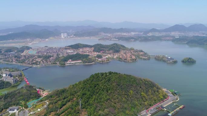 航拍杭州市临安区青山湖大全景