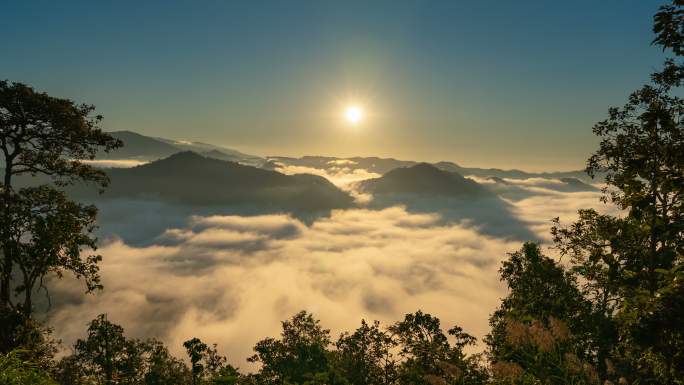 日出云海延时山峰山谷宁静的景色