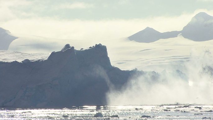 冰山崩塌自然环境保护海浪+