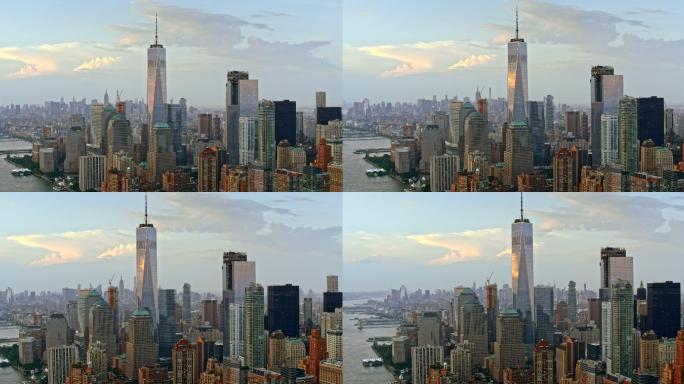 空中曼哈顿下城，自由塔映照云层