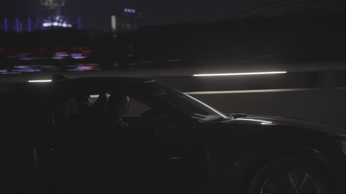 4K汽车驾驶城市穿梭特写电影级镜头