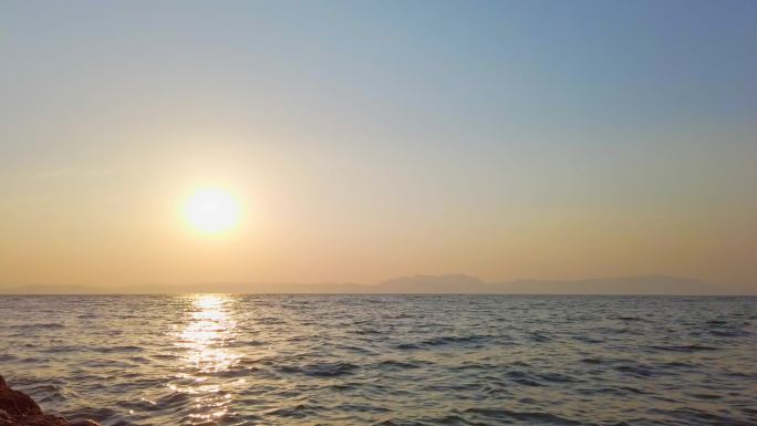 日落黄昏滇池海边旅行vlog空镜