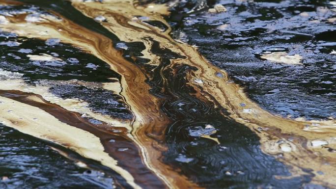 石油泄漏环境问题过度开采生态破坏人与自然