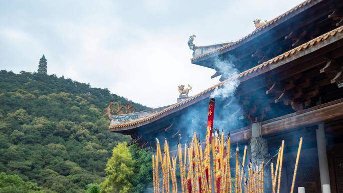 香炉 烧香 香火旺盛 祈祷 祈福 寺庙