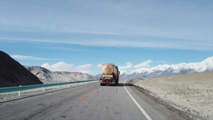 运输高原公路运输视频素材